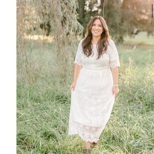 Engagement picture White Lace Dress